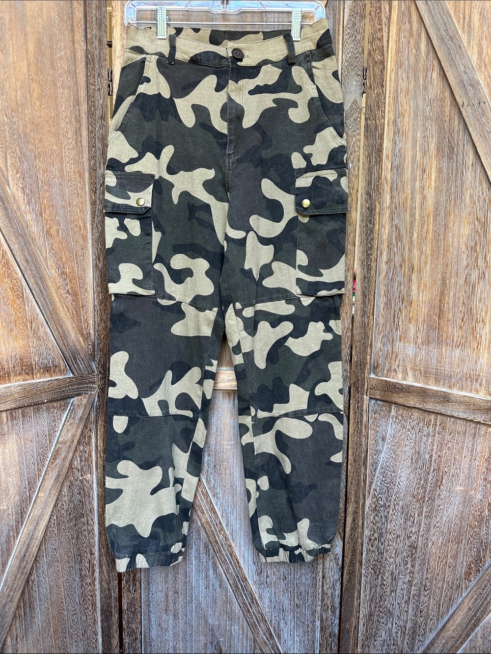 Fashion Nova Camouflage Cargo Jogger Pants Size XL